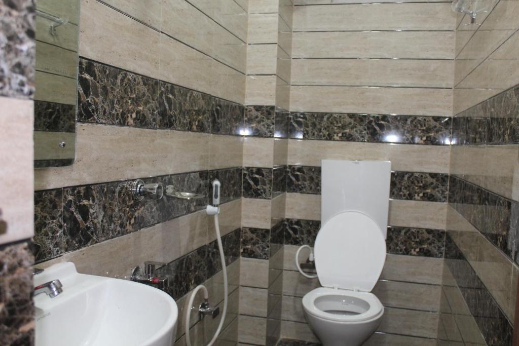 Koupelna v ubytování Hotel Yubraj