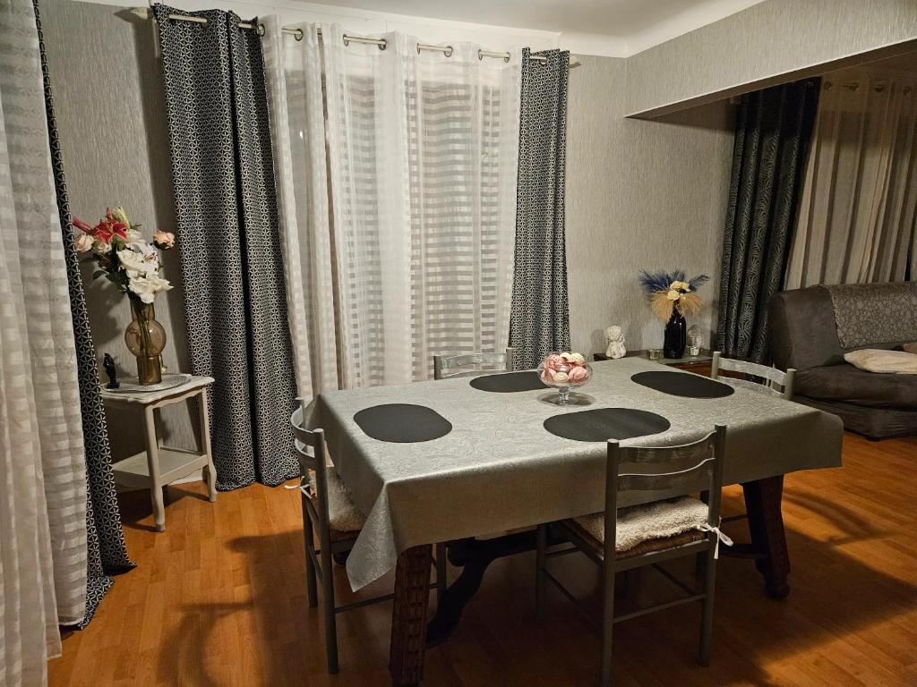 Χώρος καθιστικού στο Appartement avec balcon à Metz, 82 m², 4 personnes