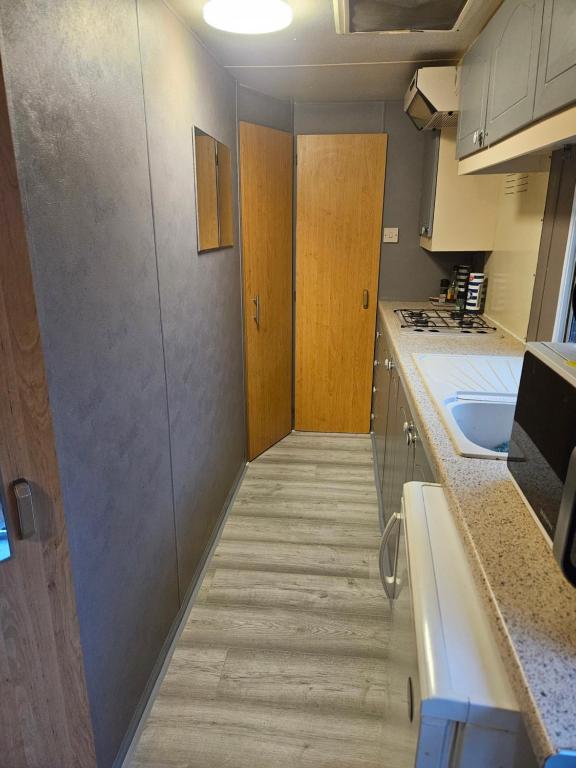 Kuchyň nebo kuchyňský kout v ubytování ferme de castel pouzouilh