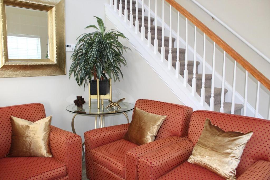 Posezení v ubytování Luxurious Dallas Dream Retreat - Casa Frida