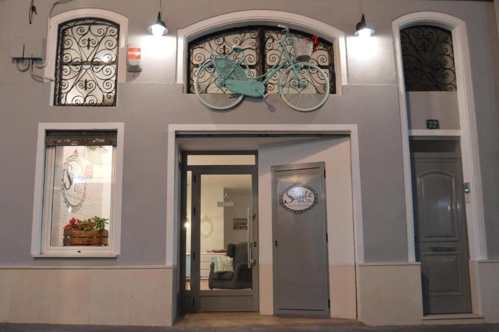 Hotel Smile & Co Hostal Boutique, Alicante – Bijgewerkte ...