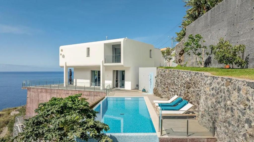 Villa Althea by YMR