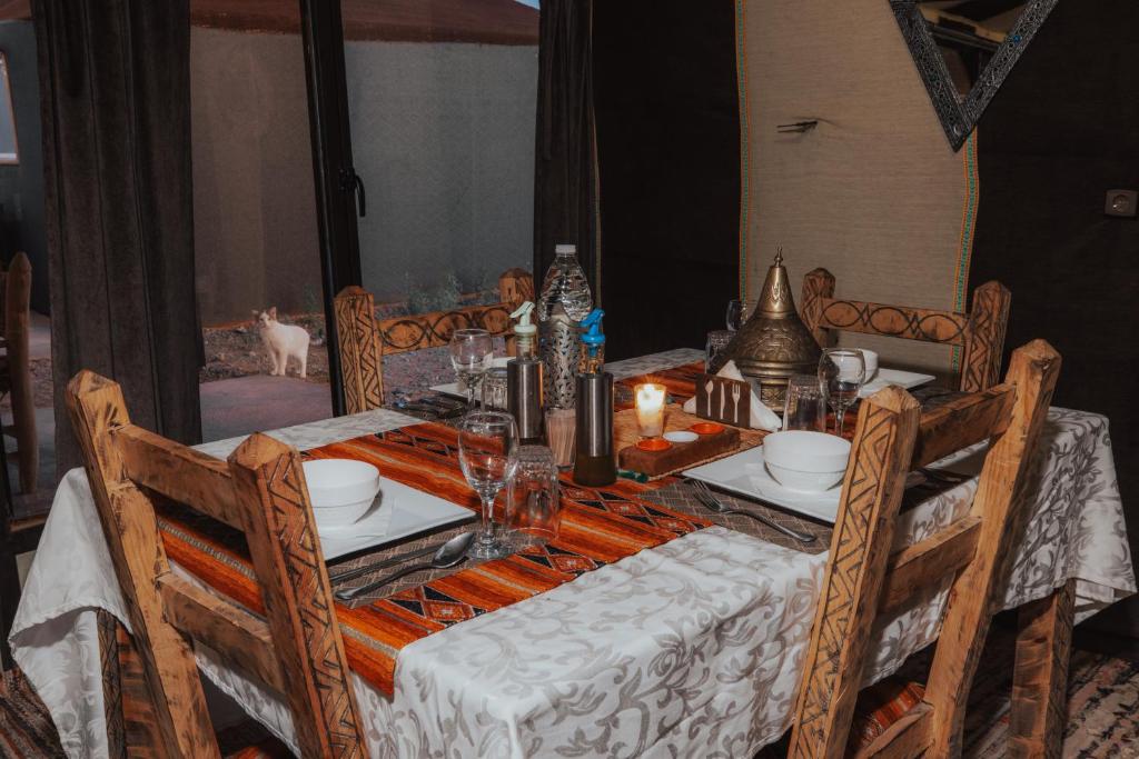 Fotografie z fotogalerie ubytování Tassili Luxury Desert Camp v destinaci Merzouga