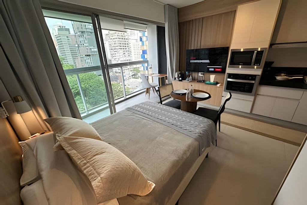 Kuchyň nebo kuchyňský kout v ubytování Arvo luxury Studio Rebouças C115