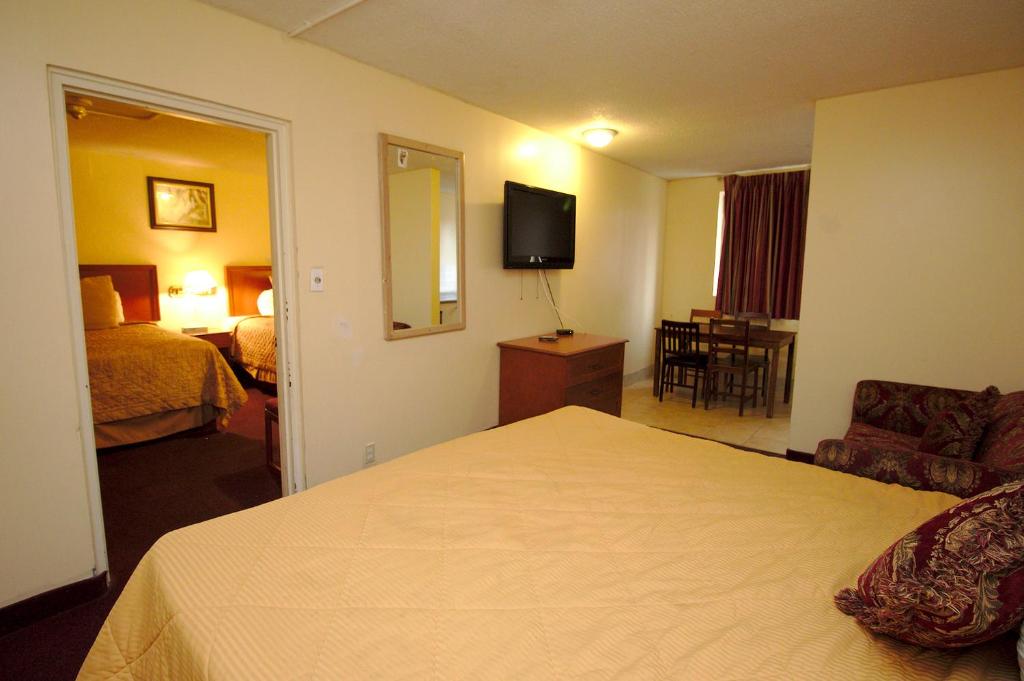Beach Niagara Lodge & Suites - Family Suite