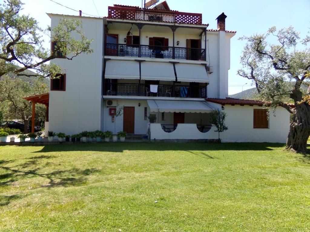Zahrada ubytování Villa Karapataki
