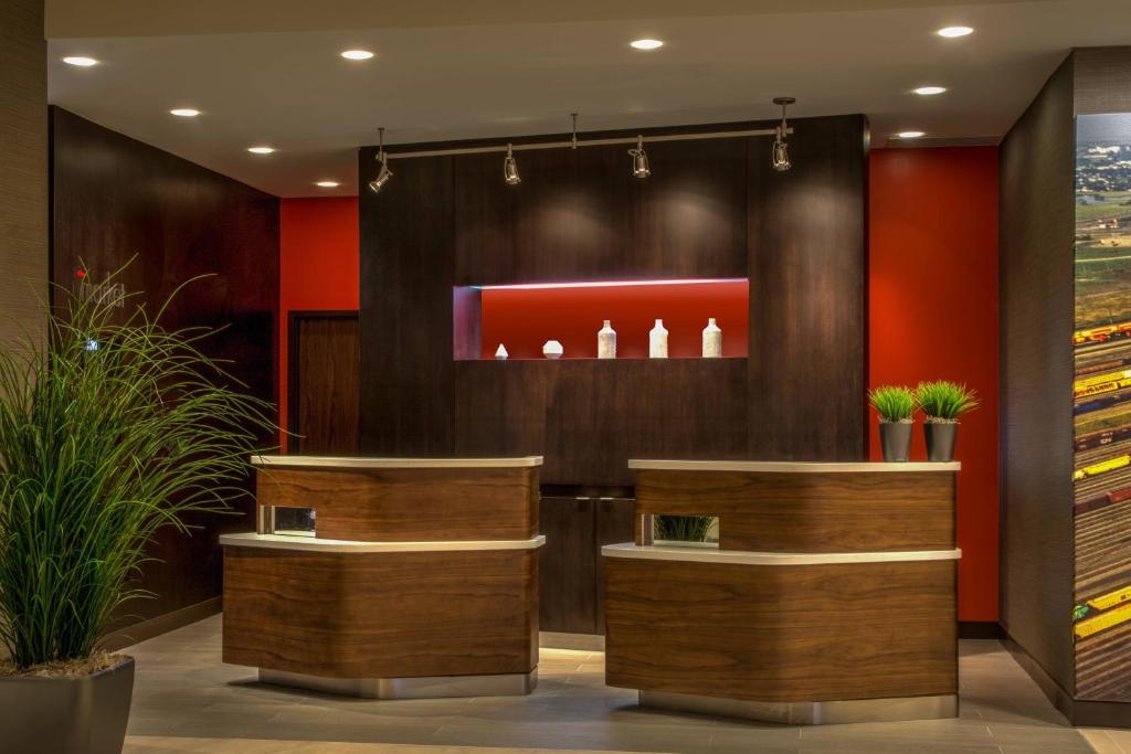 Courtyard by Marriott Winnipeg Airport - Resim 11