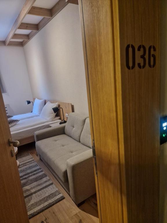 Postel nebo postele na pokoji v ubytování Private Apartment D036 NEW Aparthotel Vucko Jahorina