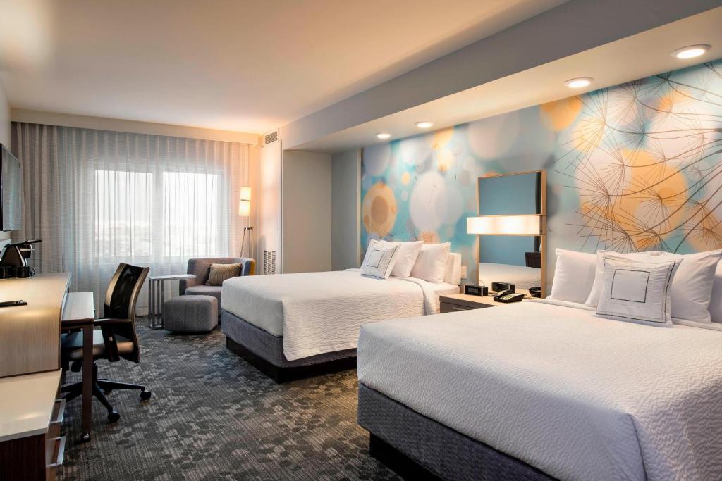 
Queen Room with Two Queen Beds
