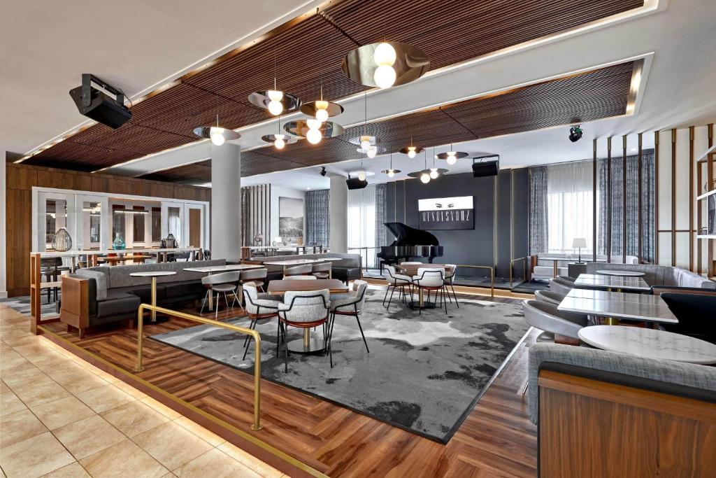 Courtyard by Marriott Calgary South - Resim 24