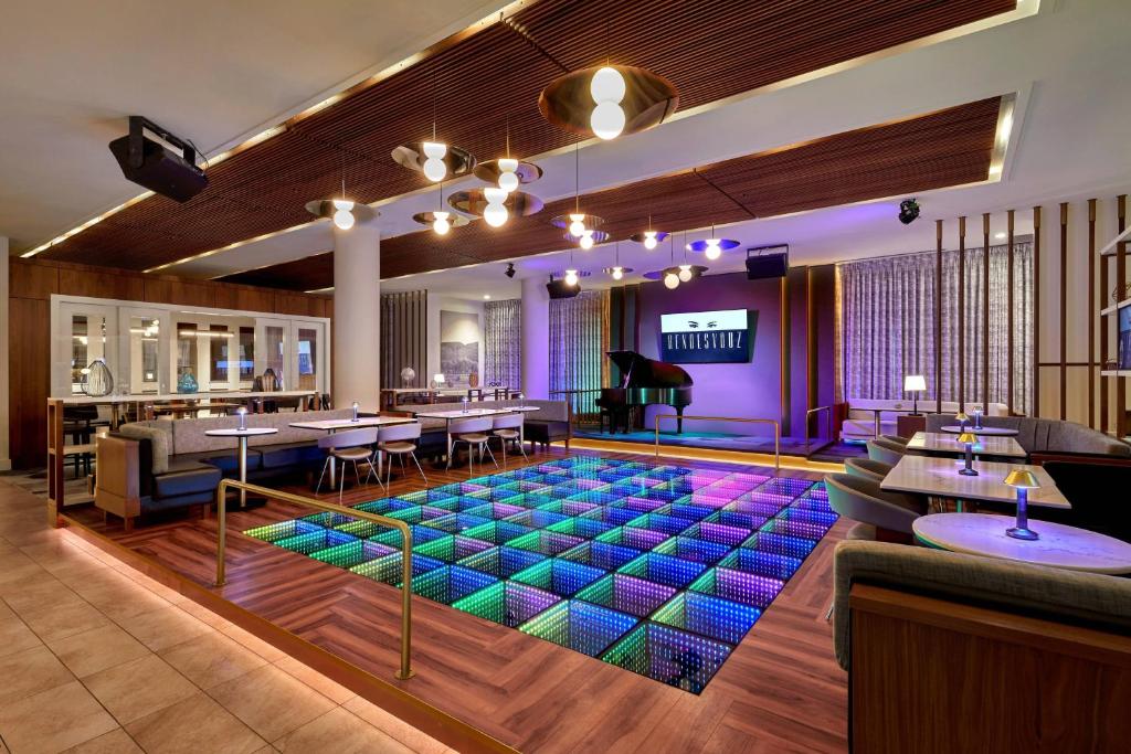 Courtyard by Marriott Calgary South - Resim 26