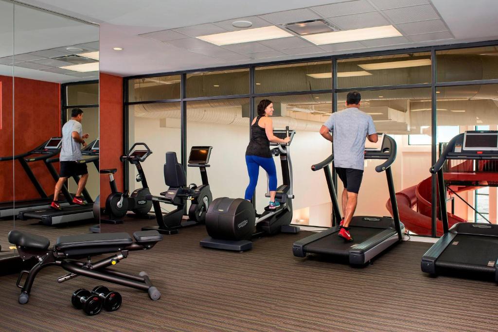 Courtyard by Marriott Calgary South - Resim 31