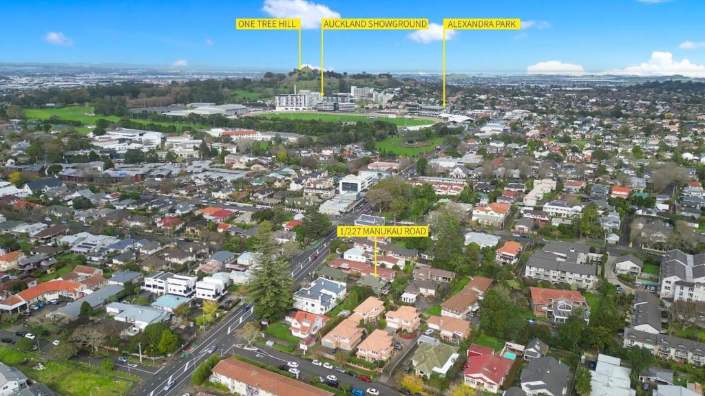 Nespecifikovaný výhled na destinaci Auckland nebo výhled na město při pohledu z vily
