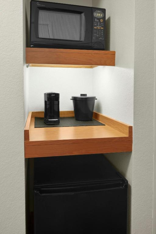 Fairfield Inn & Suites Bedford - Estudio Con Cama King