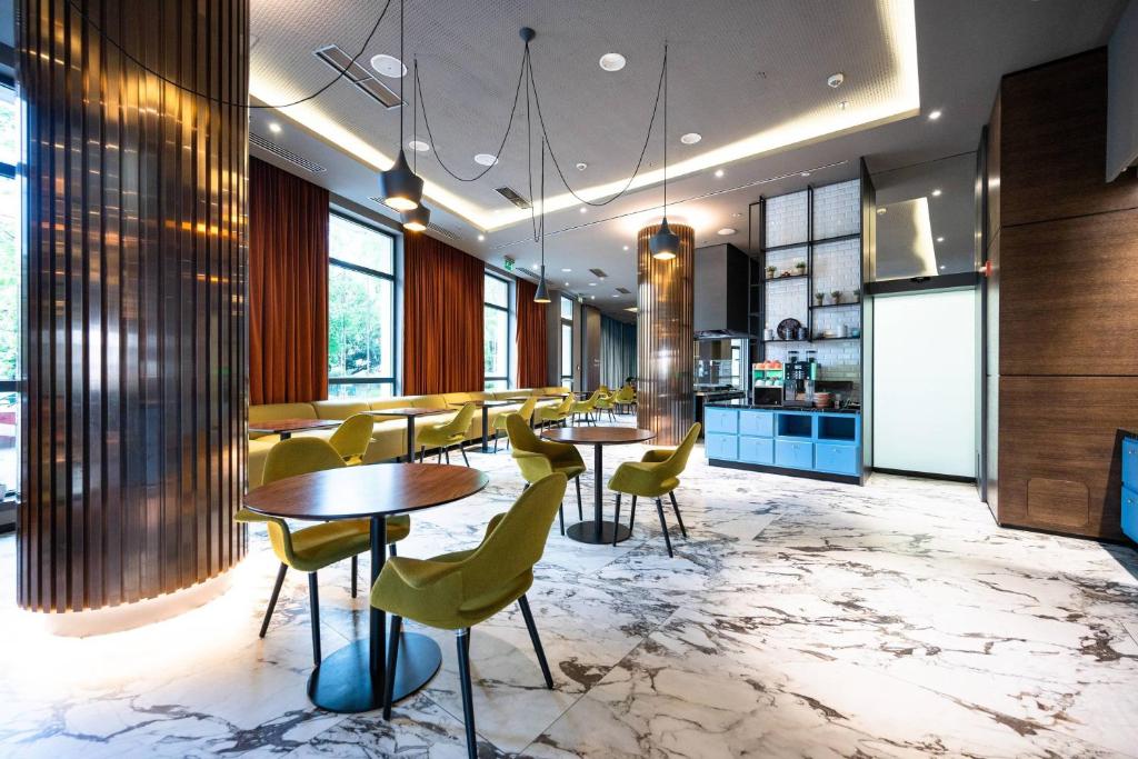 Restaurace v ubytování Courtyard by Marriott Sarajevo