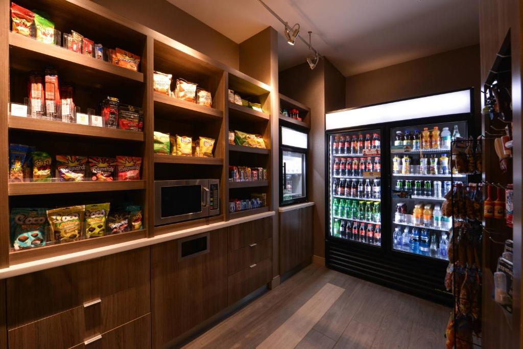 Courtyard by Marriott Saskatoon Airport - Resim 26