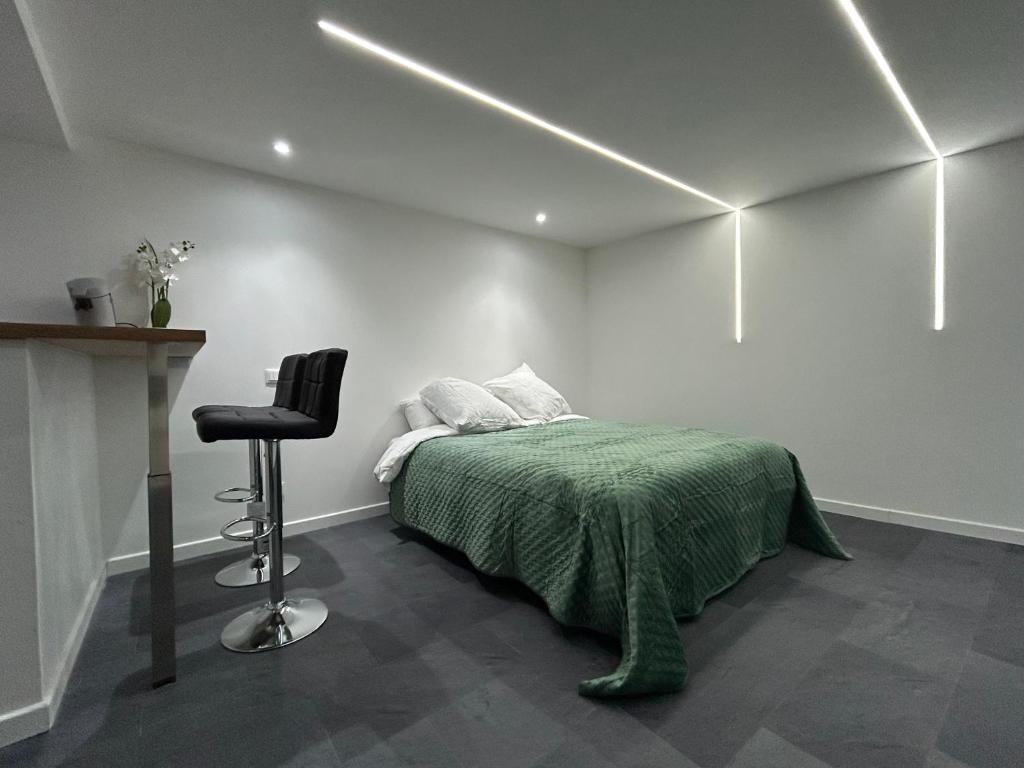 Postel nebo postele na pokoji v ubytování Chambre privée Wintzenheim