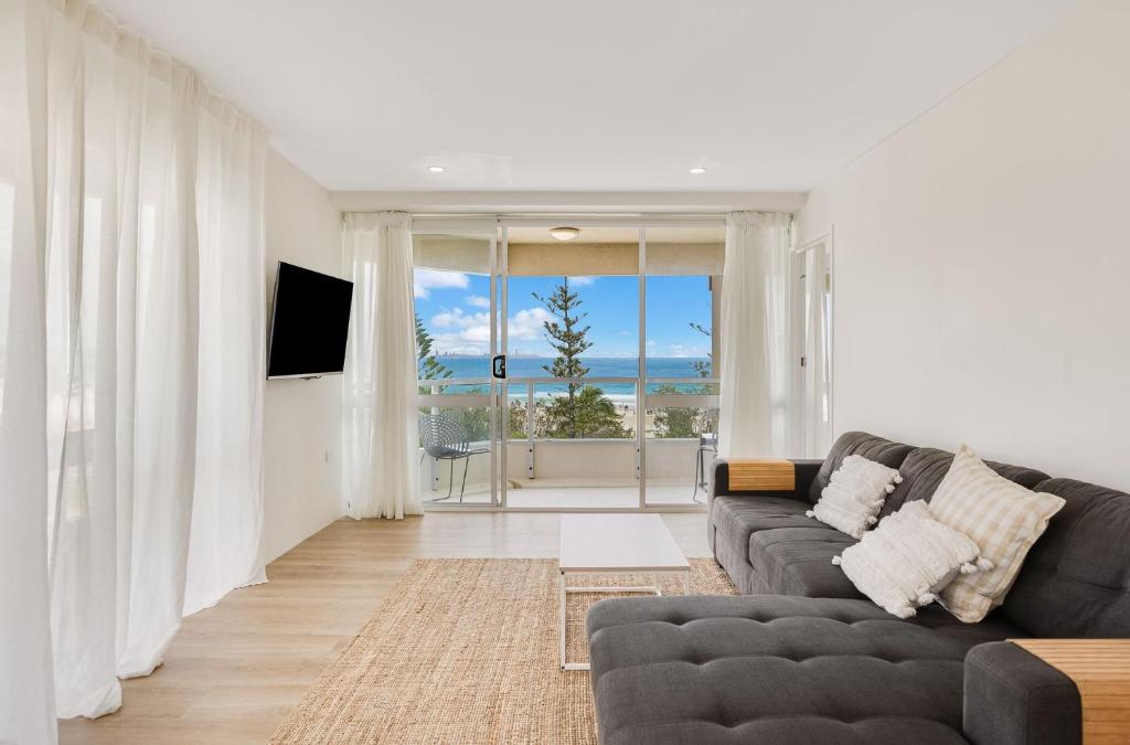 Μια τηλεόραση ή/και κέντρο ψυχαγωγίας στο Kooringal Unit 15