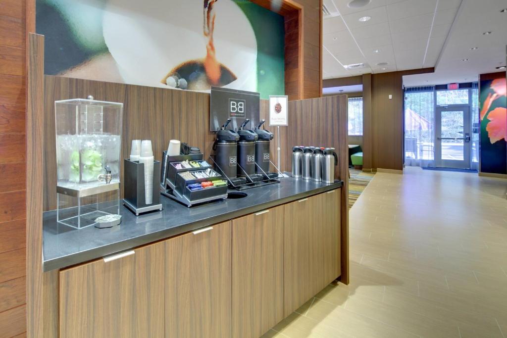 Fairfield Inn & Suites by Marriott Asheville Tunnel Road photo