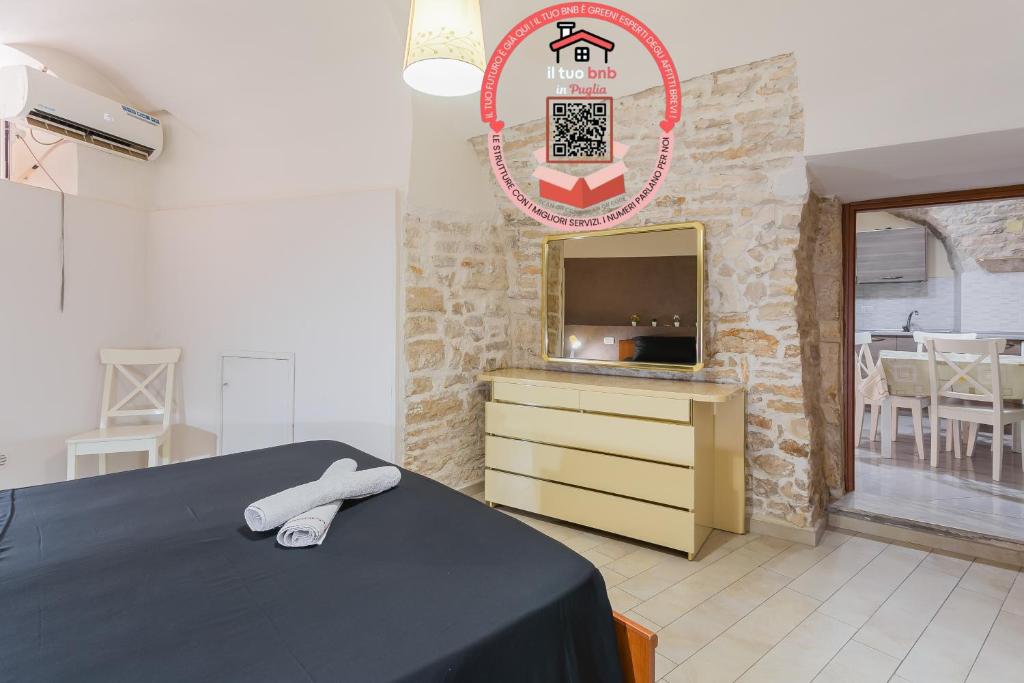 A bed or beds in a room at Just Music House bnb,typical,15min airport & beach