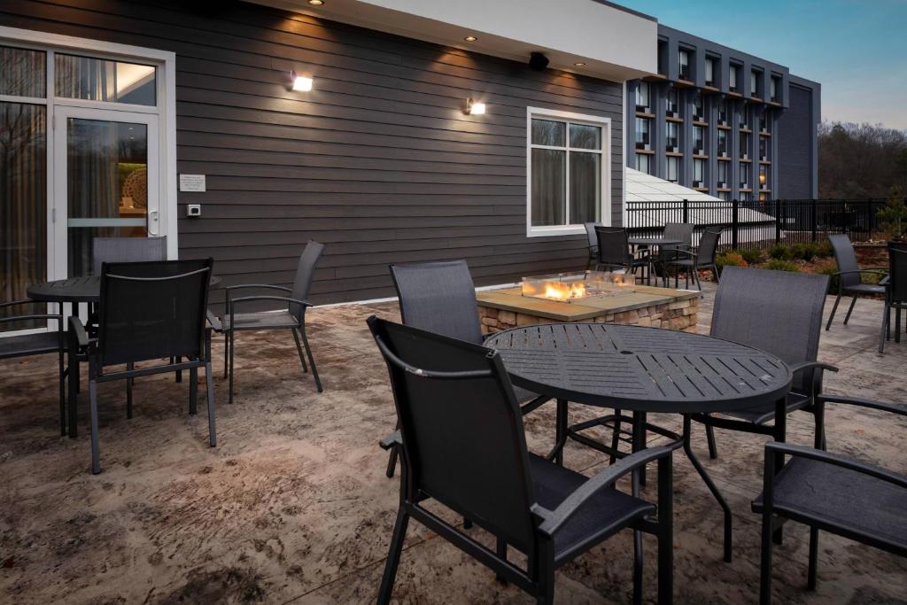 Fairfield Inn & Suites Springfield Enfield photo