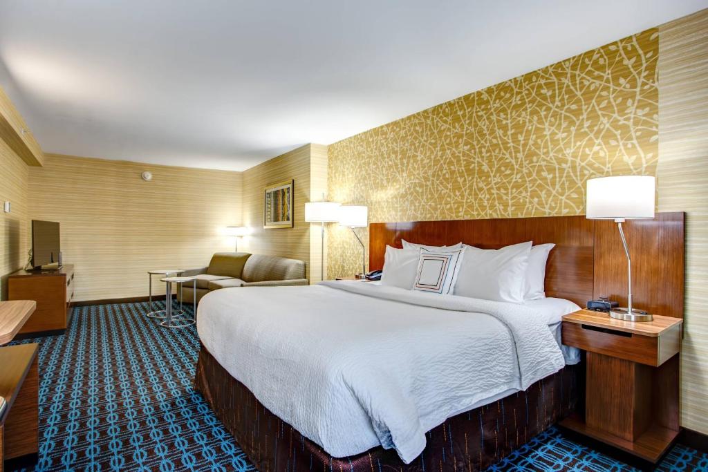 Fairfield Inn & Suites by Marriott Springfield Holyoke photo