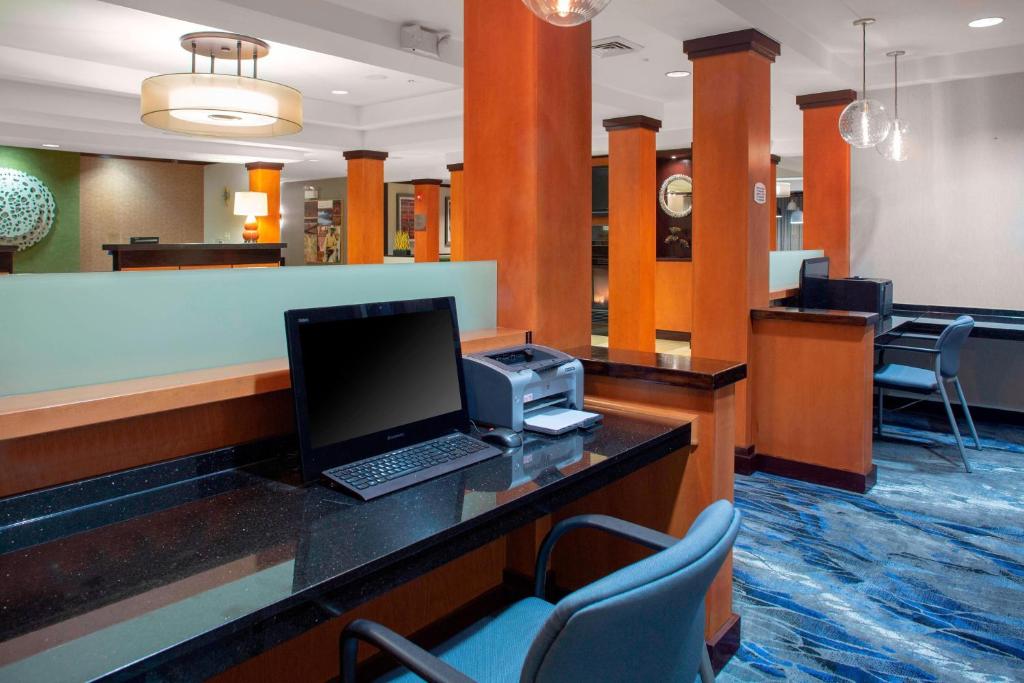 Fairfield Inn and Suites by Marriott Gadsden photo