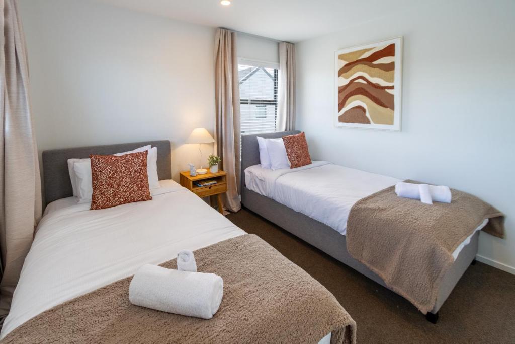 Beautiful home, Near CBD, Pet Friendly with Carpark - Resim 2