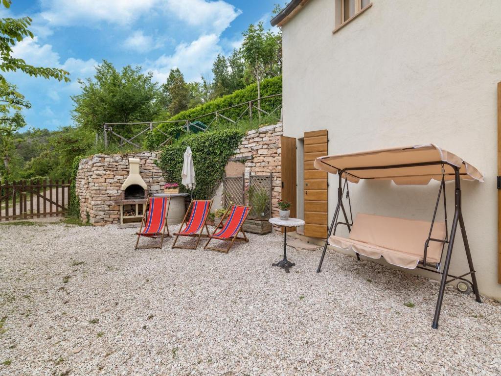 Fotografia z galérie ubytovania Graceful Holiday Home in Acqualagna with Swimming Pool v destinácii Acqualagna