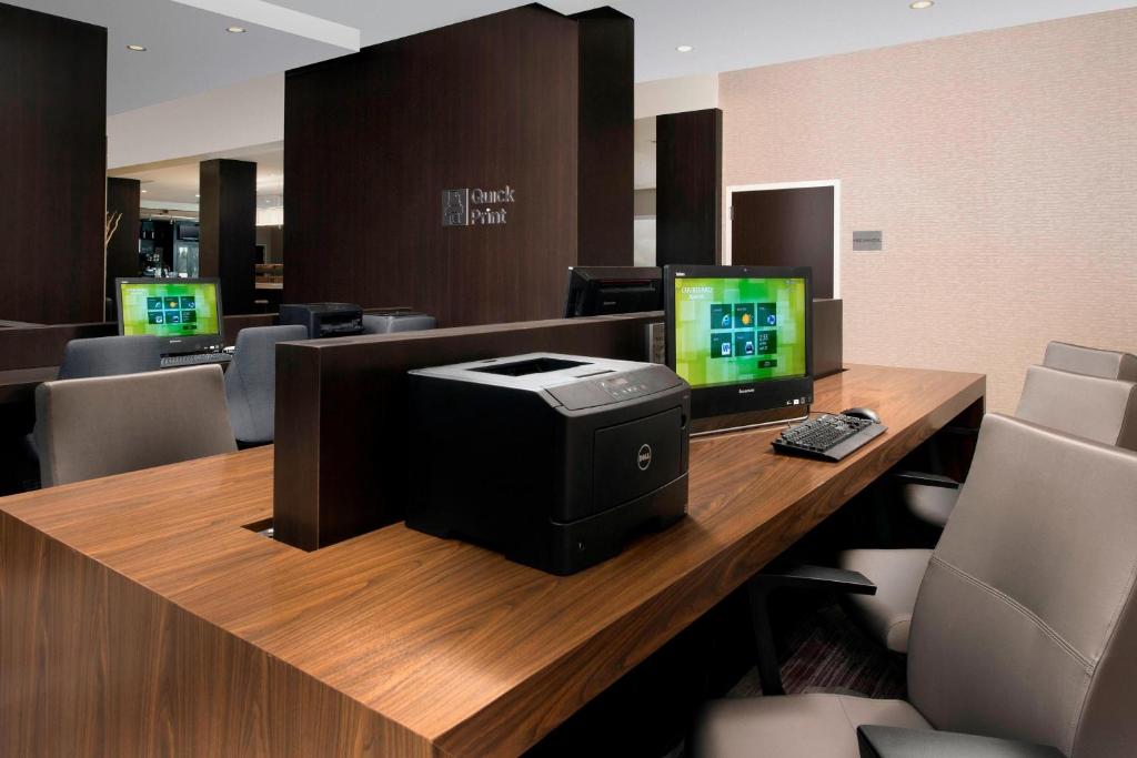 TV a/nebo společenská místnost v ubytování Courtyard by Marriott Tyler