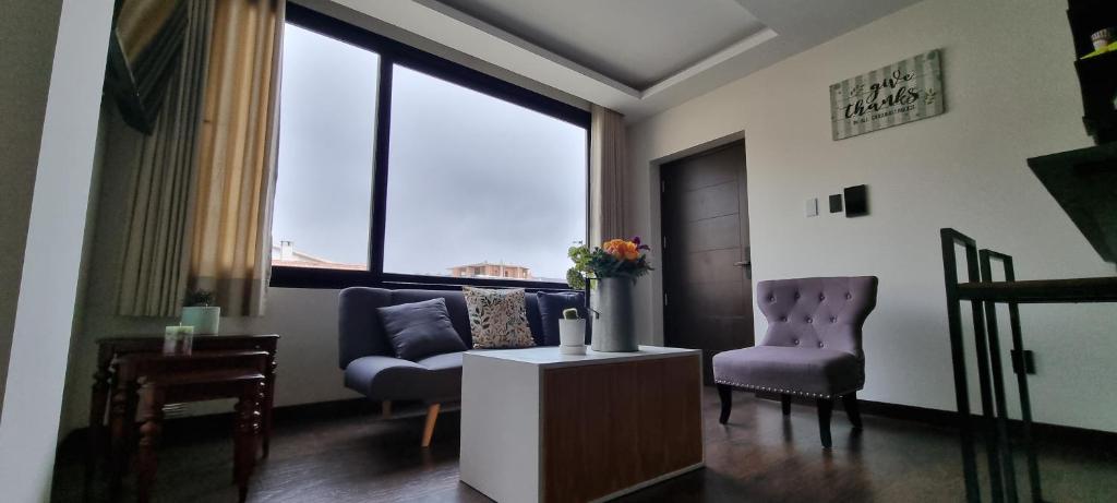 Χώρος καθιστικού στο Cálido como el Hogar, Ubicación excelente
