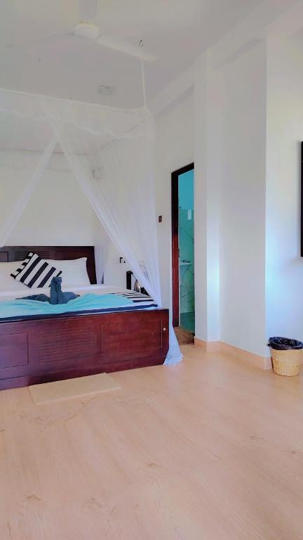 Ella Hillsite View - 16