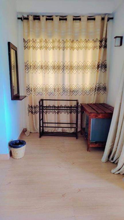 Ella Hillsite View - 18