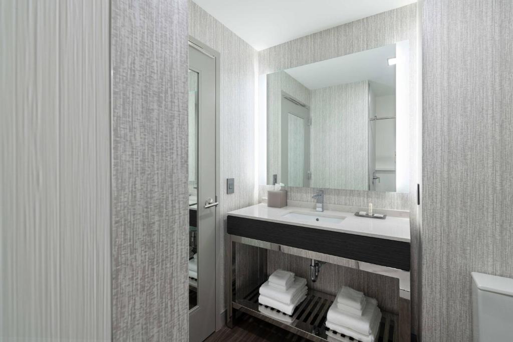 Fairfield by Marriott Inn & Suites Boston Medford photo