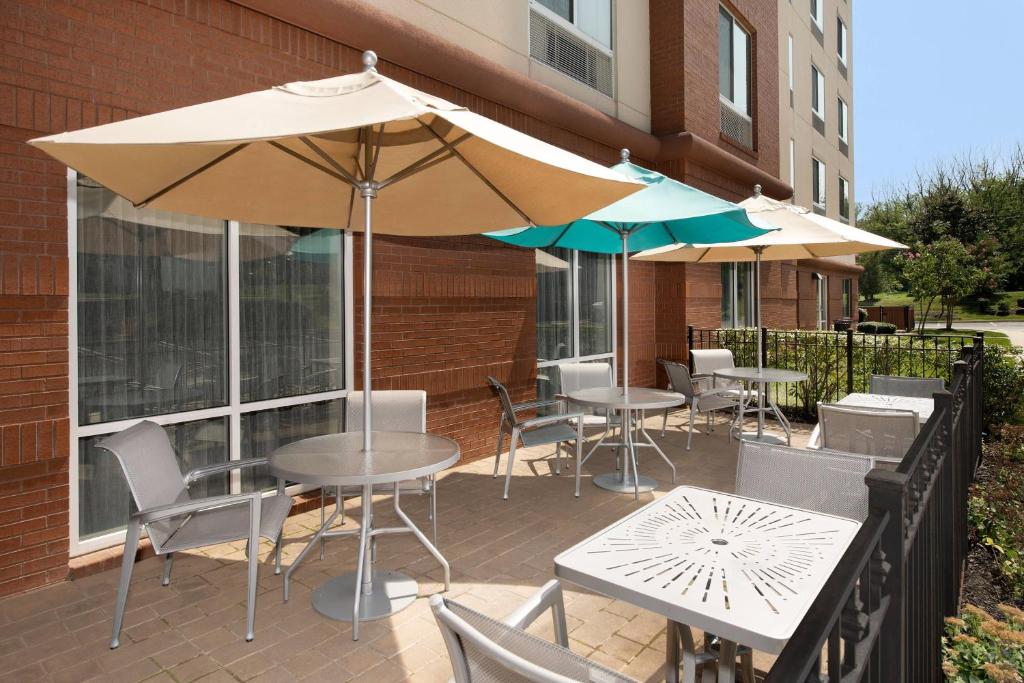 Balkón nebo terasa v ubytování Fairfield Inn & Suites Baltimore BWI Airport