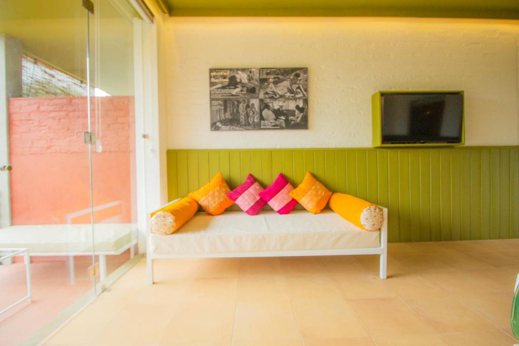 Postel nebo postele na pokoji v ubytování Amba Yaalu - Thema Collection "The first women-led hotel in Sri Lanka"