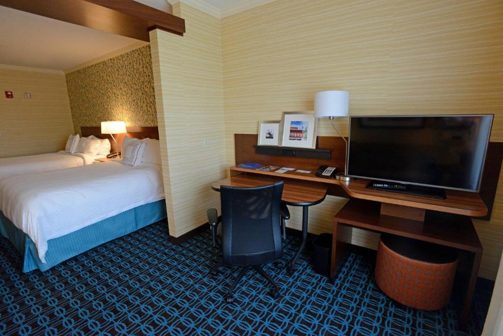 Fairfield Inn & Suites by Marriott Bowling Green - Suite Queen Con Dos Camas Queen Y Sofá Cama