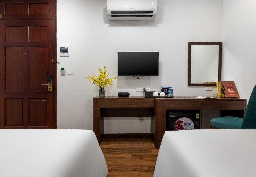 TV a/nebo společenská místnost v ubytování Hanoi Vista Hotel