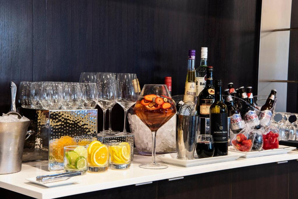 Courtyard by Marriott Edmonton West - Resim 28