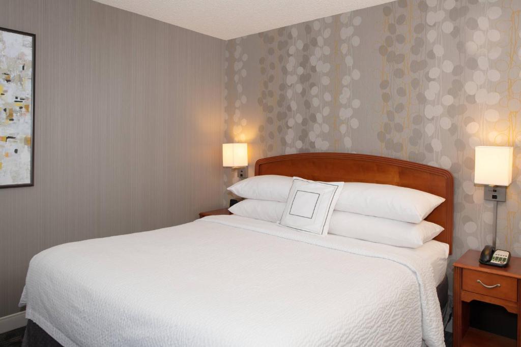 Courtyard by Marriott Newark Silicon Valley - Habitación King