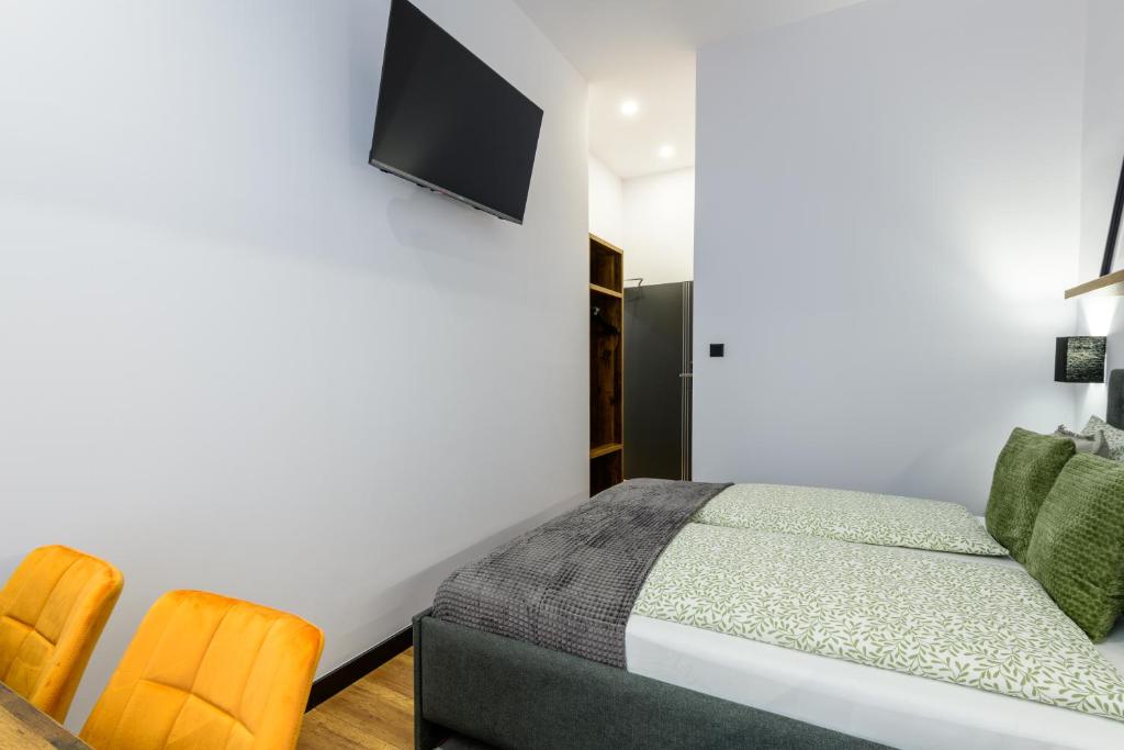 Budapest Holidays Vibes - Resim 39