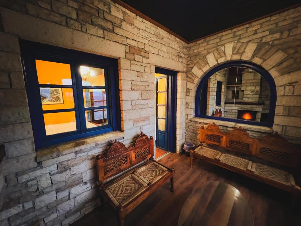 Archontiko Zarkada - Superior Triple Room With Mountain View