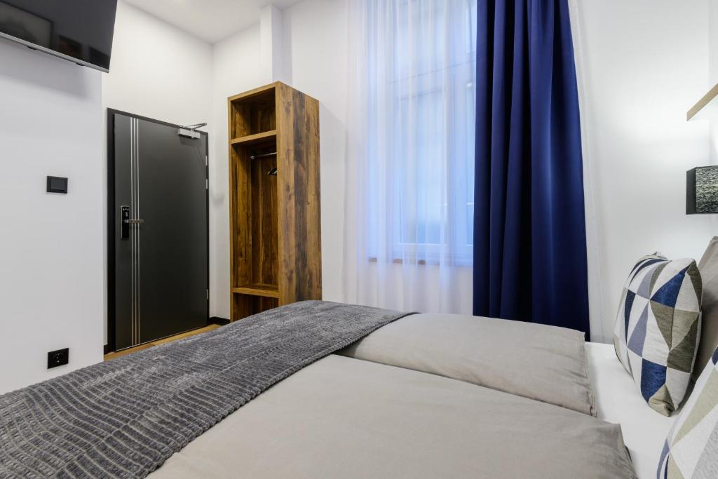 Budapest Holidays Vibes - Resim 25