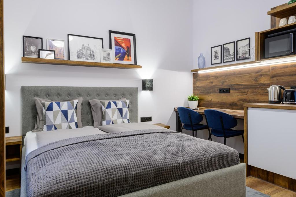 Budapest Holidays Vibes - Resim 18