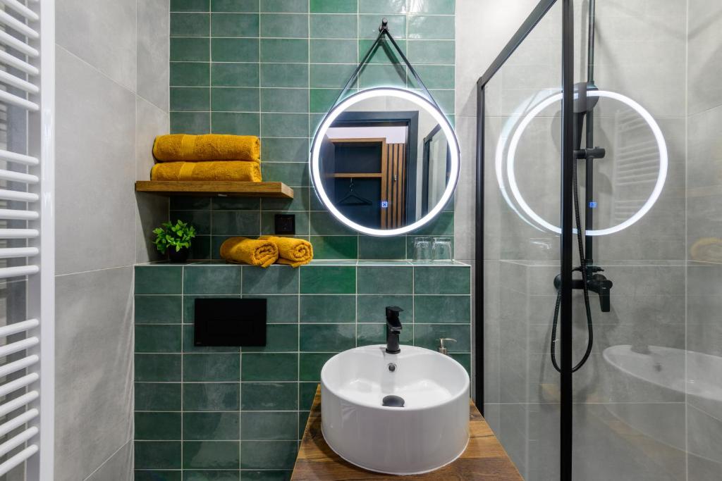 Budapest Holidays Vibes - Resim 20