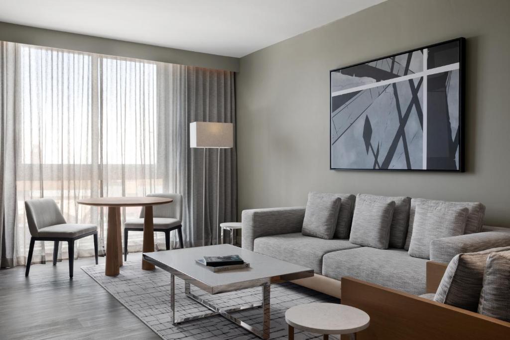 AC Hotel by Marriott Cape Town Waterfront 6
