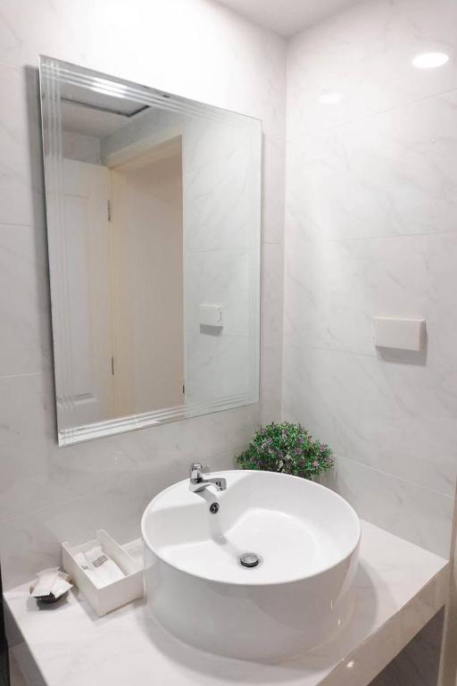 BnB98 Silom Hotel - Resim 27