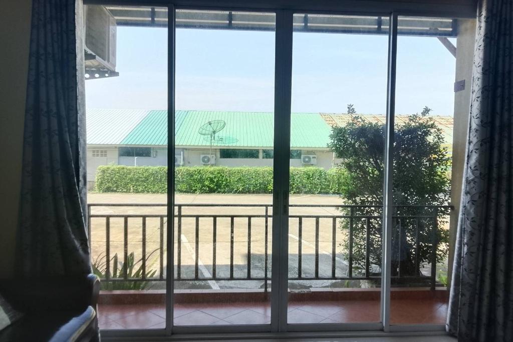 Karnmanee Place Hotel - 豪华王室