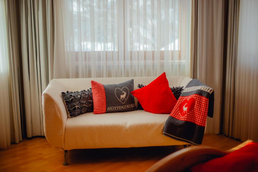 A seating area at Appartement ERIKA by MoniCare (Haus Claudia)