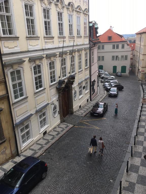 Residence Thunovska - 16